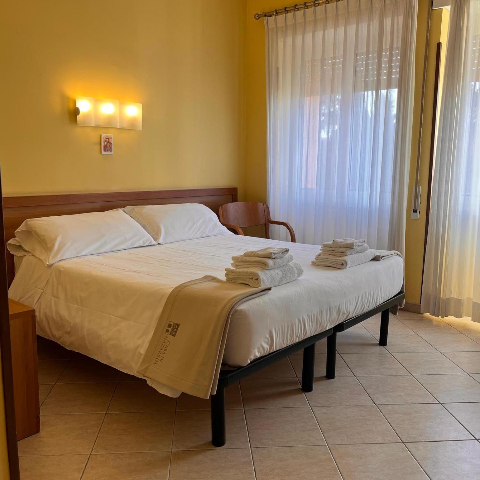 La Casa Di Nazareth Hotel โรม ภายนอก รูปภาพ