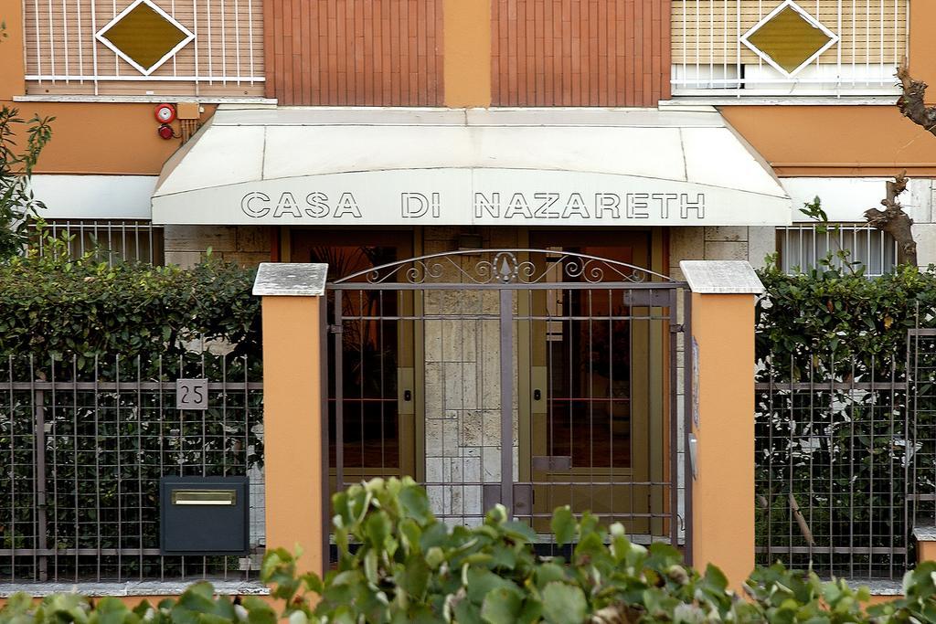La Casa Di Nazareth Hotel โรม ภายนอก รูปภาพ