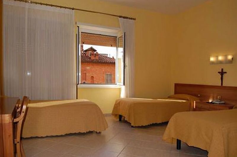 La Casa Di Nazareth Hotel โรม ภายนอก รูปภาพ
